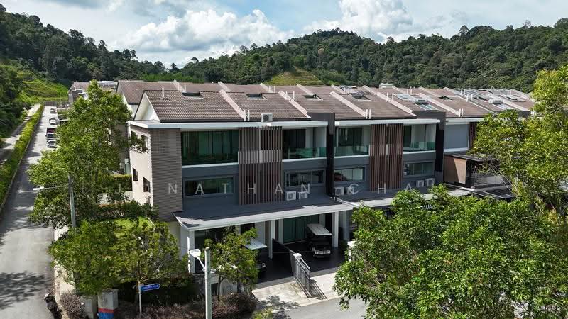Rumah Teres 3-Tingkat untuk Dijual di Bandar Baru Selayang (Selayang) - Jonathan Chai - Exterior - PropertyGuru.com.my