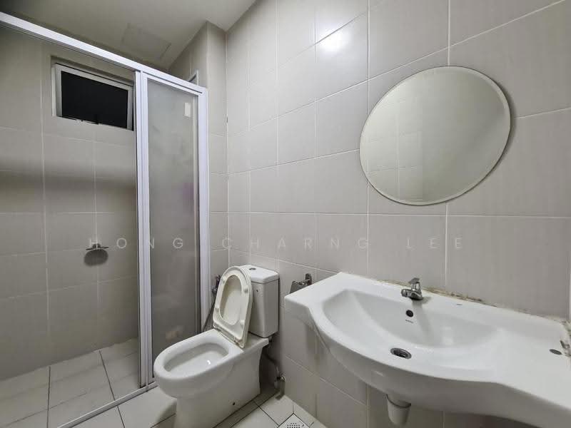 Kediaman Servis untuk Disewa di Meridin Bayvue @ Sierra Perdana - Hong Charng Lee - Bathroom - PropertyGuru.com.my