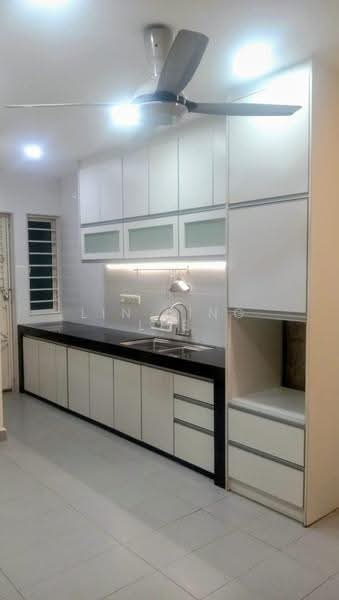 Rumah Teres 1-Tingkat untuk Disewa di Taman Puncak Jalil (Seri Kembangan) - Lin Ying Lee - Kitchen - PropertyGuru.com.my