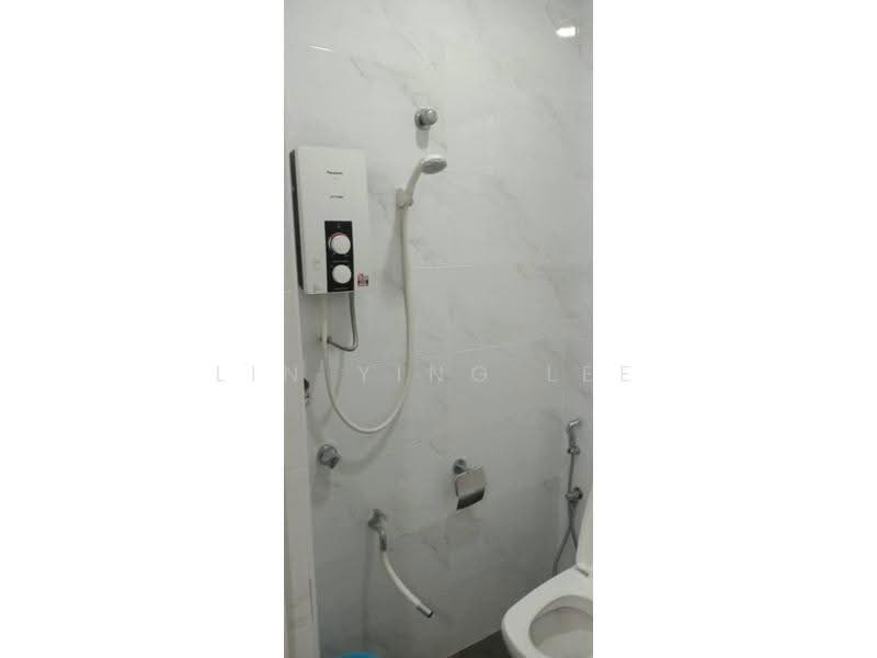 Rumah Teres 1-Tingkat untuk Disewa di Taman Puncak Jalil (Seri Kembangan) - Lin Ying Lee - Bathroom - PropertyGuru.com.my