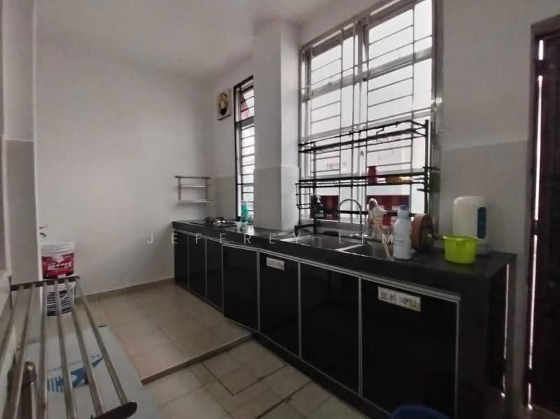 2-storey Terraced House for Sale in Taman Nusa Sentral (Iskandar Puteri (Nusajaya)) - Jeffrey Lim - Kitchen - PropertyGuru.com.my