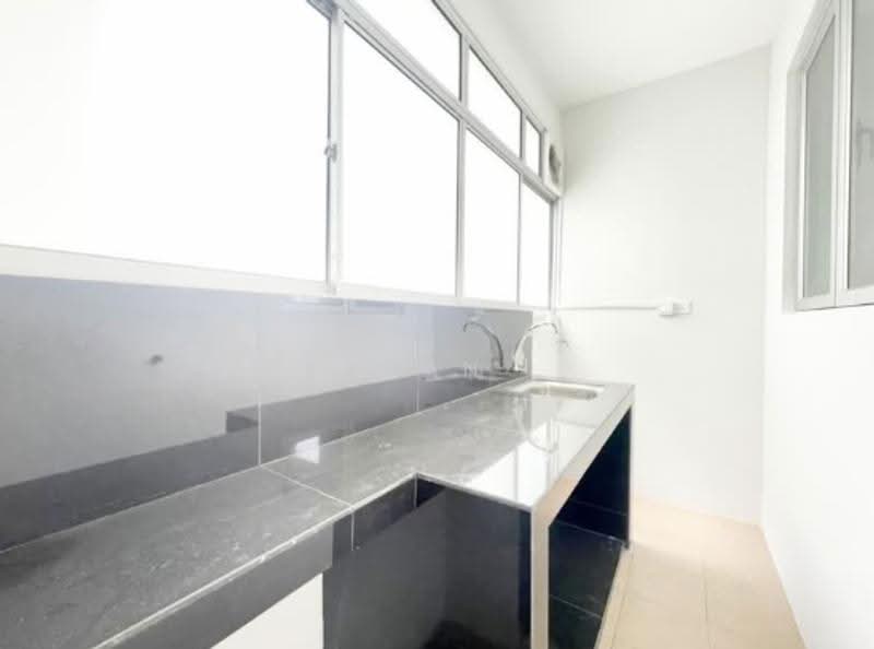 Pangsapuri untuk Disewa di Residensi Jalan Jubilee - Bryan . - Kitchen - PropertyGuru.com.my