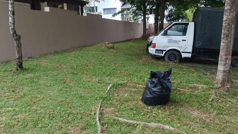 Shop / Office for Sale in Taman Industri Bolton (Batu Caves) - Amy Lee - Exterior - PropertyGuru.com.my