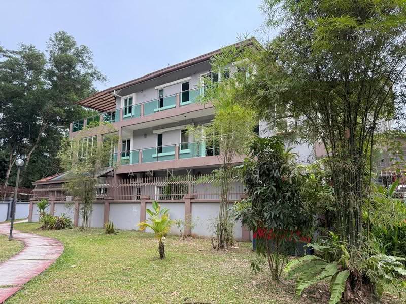 Bungalow House untuk Dijual di Perdana Residence (Batu Caves) - Yanny Siow - Exterior - PropertyGuru.com.my