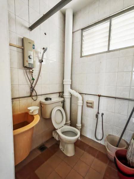 Pangsapuri untuk Disewa di Seri Kota - Jerry Tan - Bathroom - PropertyGuru.com.my