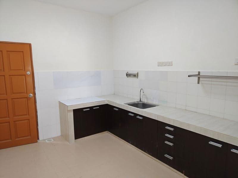 2-storey Terraced House for Rent in Saujana Puchong (Puchong) - Jacky Lin - Kitchen - PropertyGuru.com.my