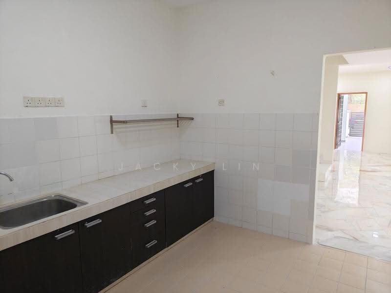 2-storey Terraced House for Rent in Saujana Puchong (Puchong) - Jacky Lin - Kitchen - PropertyGuru.com.my