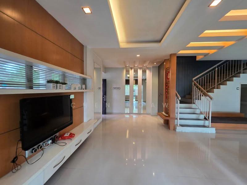 2-storey Terraced House for Sale in Sutera Damansara (Damansara Damai) - Chen Hoaw - Living Room - PropertyGuru.com.my