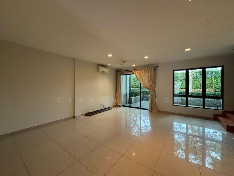 2-storey Terraced House for Sale in Leisure Farm (Gelang Patah) - Carmen Kang - Living Room - PropertyGuru.com.my