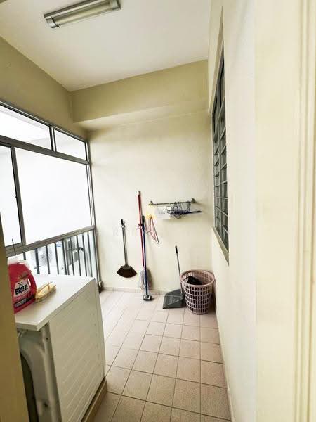 Kondominium untuk Disewa di Coastal Tower - Jerry Tan - Balcony - PropertyGuru.com.my