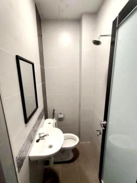 Kondominium untuk Dijual di The Seed Taman Sutera Utama - Calvin Lee - Bathroom - PropertyGuru.com.my