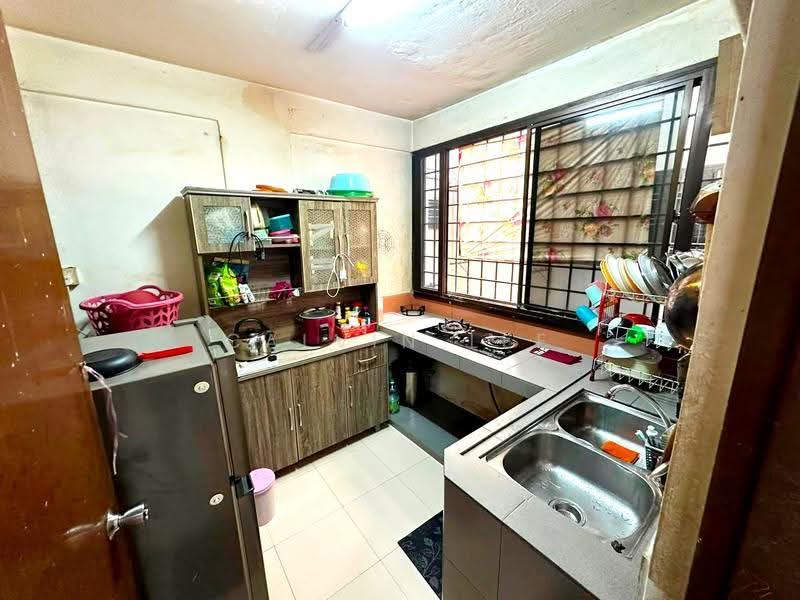Rumah Flat untuk Dijual di Sri Lanang - Calvin Lee - PropertyGuru.com.my
