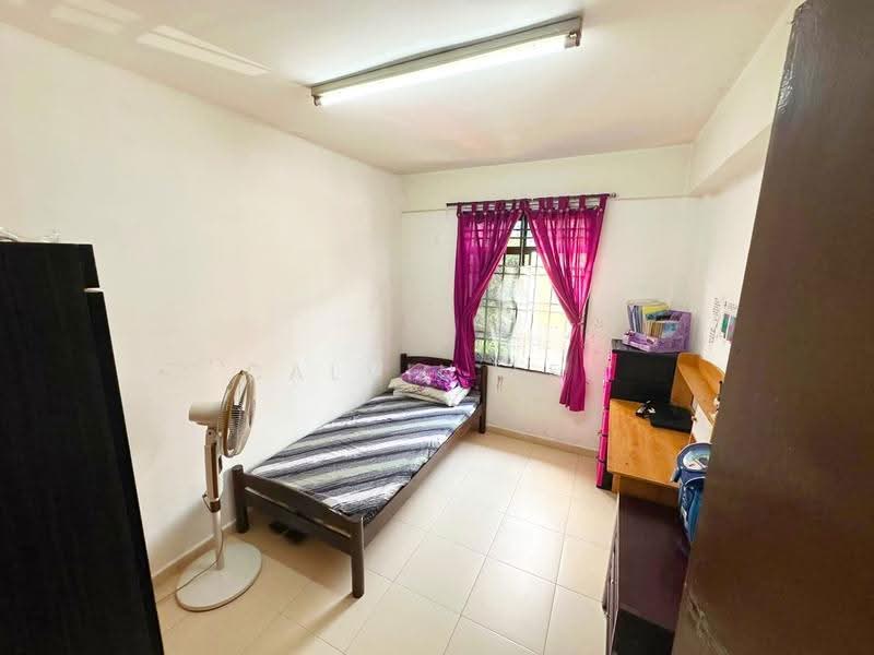 Rumah Flat untuk Dijual di Sri Lanang - Calvin Lee - PropertyGuru.com.my
