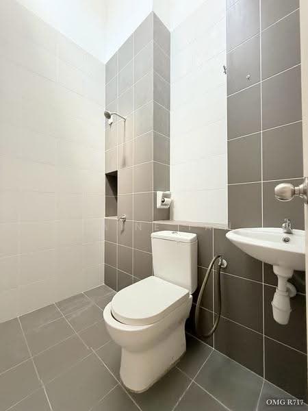 Rumah Teres 2-Tingkat untuk Disewa di Taman Setia Permai (Klang) - Elaine Tan - Bathroom - PropertyGuru.com.my