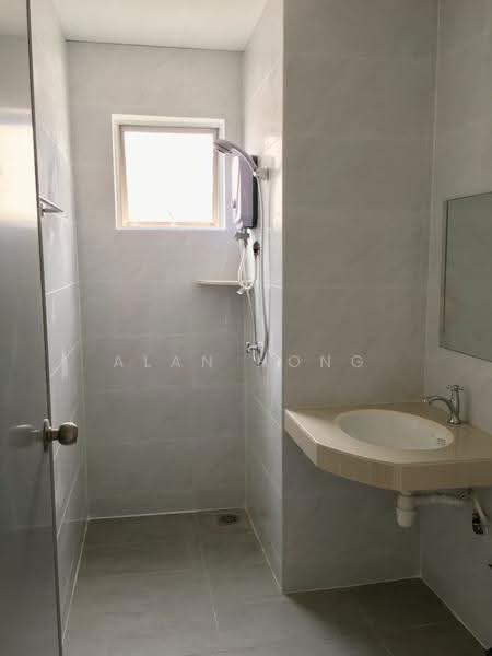 Kondominium untuk Disewa di Prima Setapak Condominium - Alan Hong - Bathroom - PropertyGuru.com.my