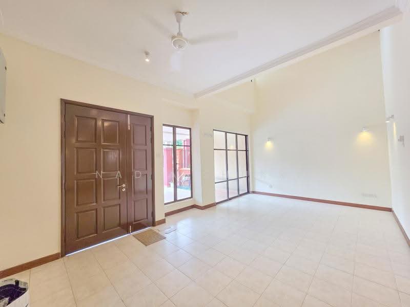 2-storey Terraced House for Sale in Bukit Jelutong (Shah Alam) - Nadia Shukri - Living Room - PropertyGuru.com.my