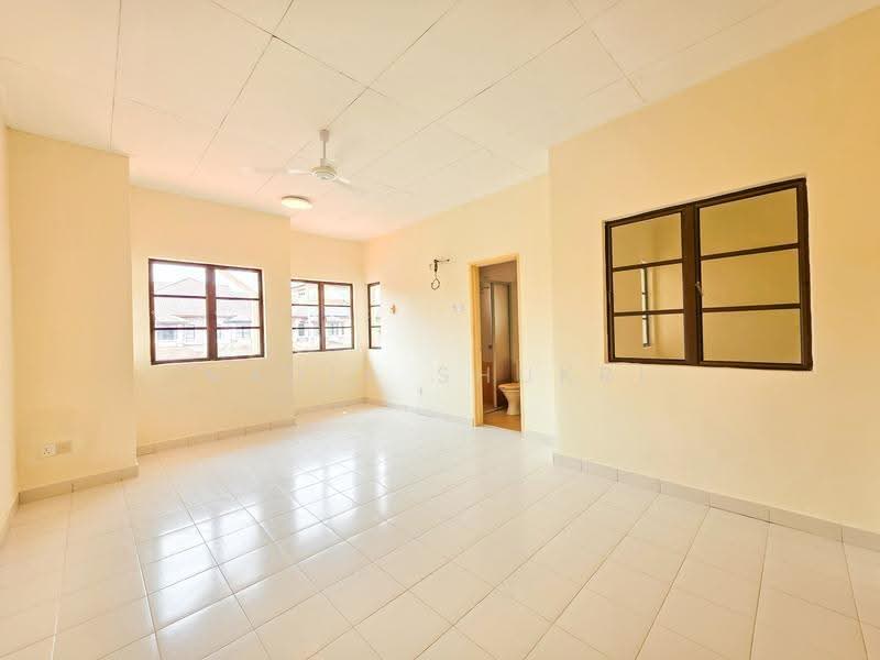 2-storey Terraced House for Sale in Bukit Jelutong (Shah Alam) - Nadia Shukri - Interior - PropertyGuru.com.my