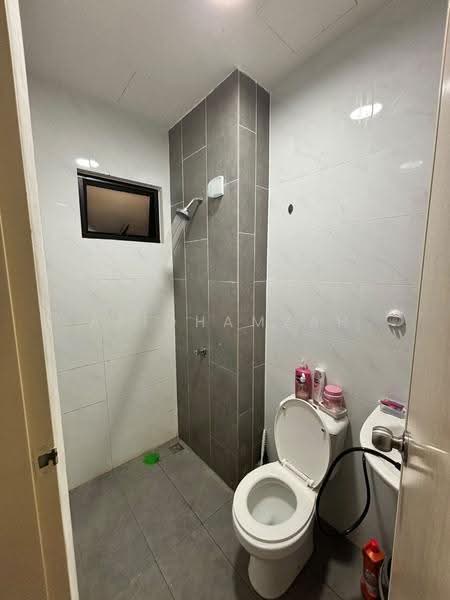 Townhouse for Rent in Taman Desa Sena (Tasek Gelugor) - AfiqHamzah . - Bathroom - PropertyGuru.com.my