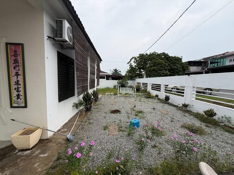 1-storey Terraced House for Sale in Taman Muhibbah Jaya (Sungai Siput) - Gary Tang - Exterior - PropertyGuru.com.my