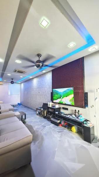 Rumah Teres 1-Tingkat untuk Dijual di Taman Serdang Jaya (Seri Kembangan) - Frances Liew - Living Room - PropertyGuru.com.my