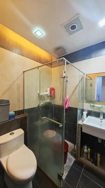 Rumah Teres 1-Tingkat untuk Dijual di Taman Serdang Jaya (Seri Kembangan) - Frances Liew - Bathroom - PropertyGuru.com.my