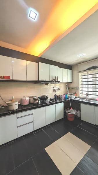 Rumah Teres 1-Tingkat untuk Dijual di Taman Serdang Jaya (Seri Kembangan) - Frances Liew - Kitchen - PropertyGuru.com.my