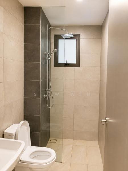 Kondominium untuk Disewa di Bennington Residences @ SkyArena - Siew Wen - Bathroom - PropertyGuru.com.my