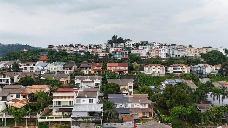 Semi-Detached House for Sale in Ukay Perdana (Ulu Kelang) - Chew . - Exterior - PropertyGuru.com.my