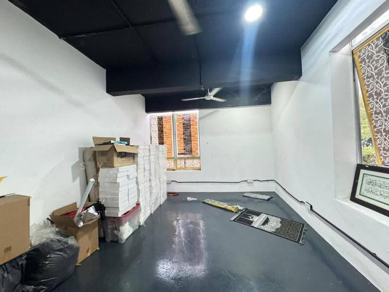 Shop / Office for Sale in Ampang (Kuala Lumpur) - Syamsul Ilham - Interior - PropertyGuru.com.my
