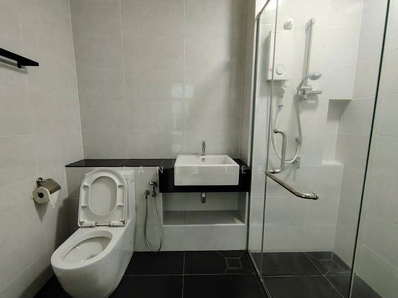 Terraced House for Rent in Bandar Cassia (Batu Kawan) - Janes Lee - Bathroom - PropertyGuru.com.my