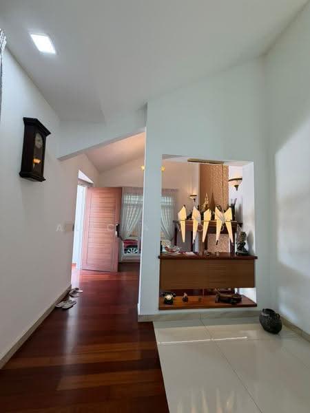 Bungalow House untuk Dijual di Kampung Wadihana (Johor Bahru) - Alicia Voon - Entrance - PropertyGuru.com.my
