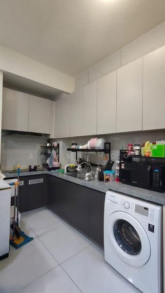 Condominium for Rent at Royal Strand @ Country Garden Danga Bay - Sammi Hoo - Kitchen - PropertyGuru.com.my