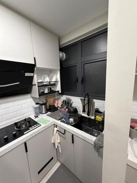 Kondominium untuk Dijual di EdgeWood Residences @ SkySanctuary - Siew Wen - Kitchen - PropertyGuru.com.my