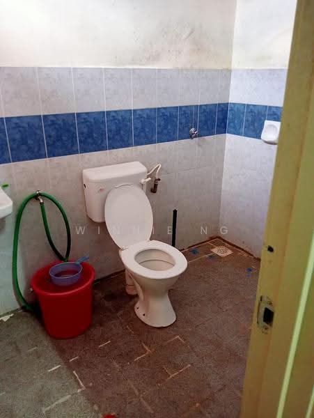Rumah Teres untuk Dijual di Taman Pulai Jaya (Kulai) - Winnie Ng - Bathroom - PropertyGuru.com.my