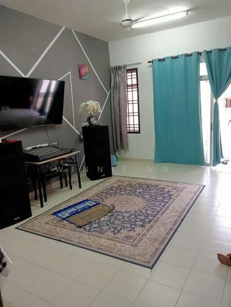 Rumah Teres untuk Dijual di Taman Pulai Jaya (Kulai) - Winnie Ng - Living Room - PropertyGuru.com.my