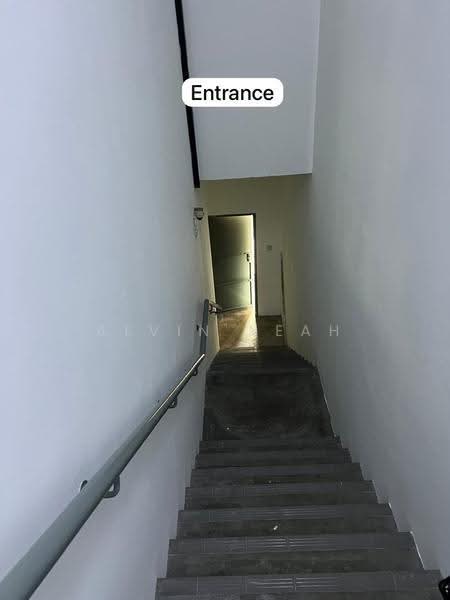 Shop / Office untuk Disewa di Bandar Botanic (Klang) - Alvin Seah - Entrance - PropertyGuru.com.my