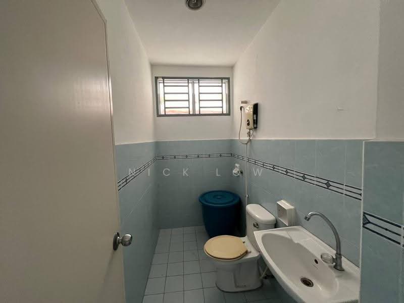 2-storey Terraced House for Rent in Taman Setia Indah (Tebrau) - Nick Low - Bathroom - PropertyGuru.com.my