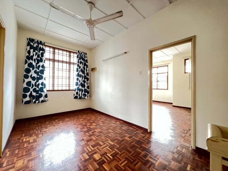 Rumah Teres 2-Tingkat untuk Dijual di Taman Setia Indah (Tebrau) - Vera Chang - Living Room - PropertyGuru.com.my