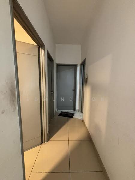 Kediaman Servis untuk Dijual di Pandan Residence 2 - Edmund Loh - Corridor - PropertyGuru.com.my
