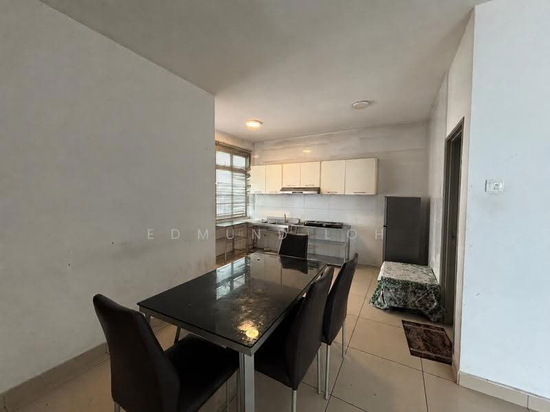 Kediaman Servis untuk Dijual di Pandan Residence 2 - Edmund Loh - Kitchen - PropertyGuru.com.my