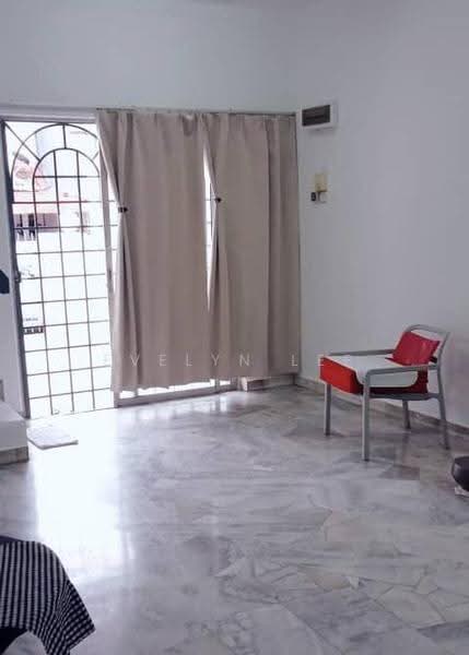 Rumah Teres 2-Tingkat untuk Dijual di Taman Sri Gombak (Gombak) - Evelyn Lee - Living Room - PropertyGuru.com.my