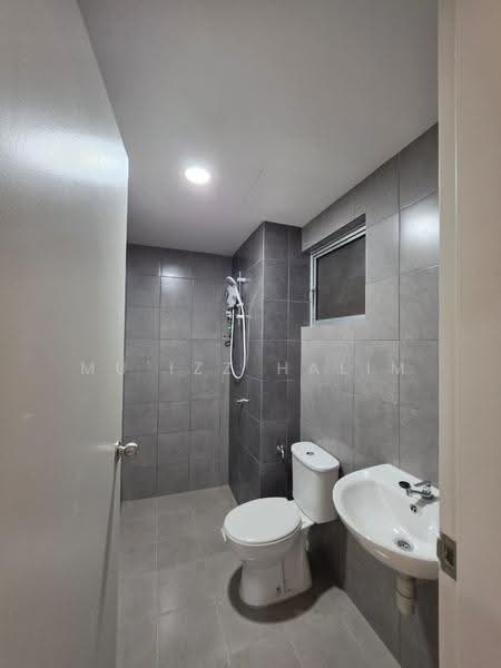 Condominium for Rent at Residensi Sateria - Mu'izz Halim - Bathroom - PropertyGuru.com.my