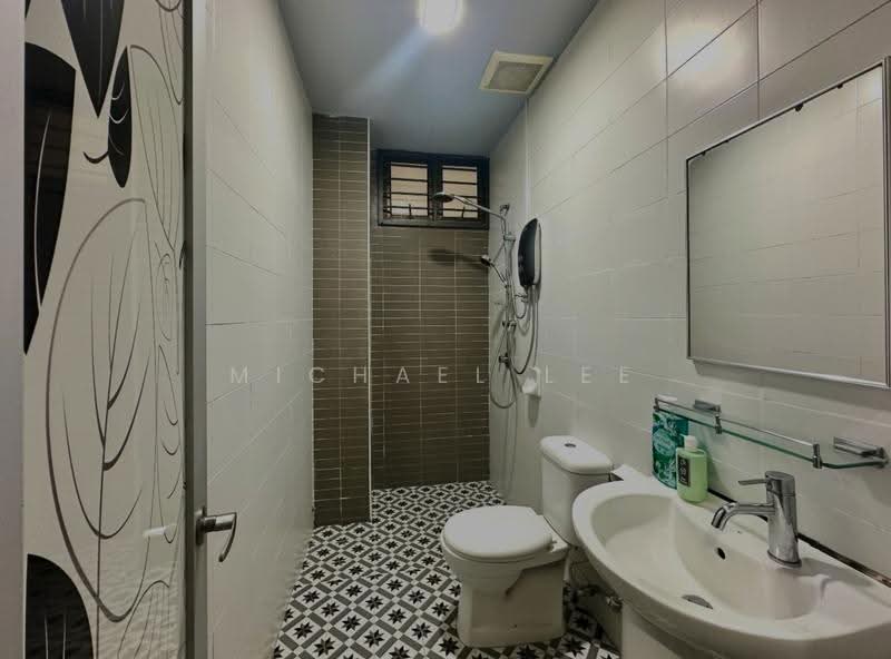 Kediaman Servis untuk Disewa di Palazio - Michael Lee - Bathroom - PropertyGuru.com.my