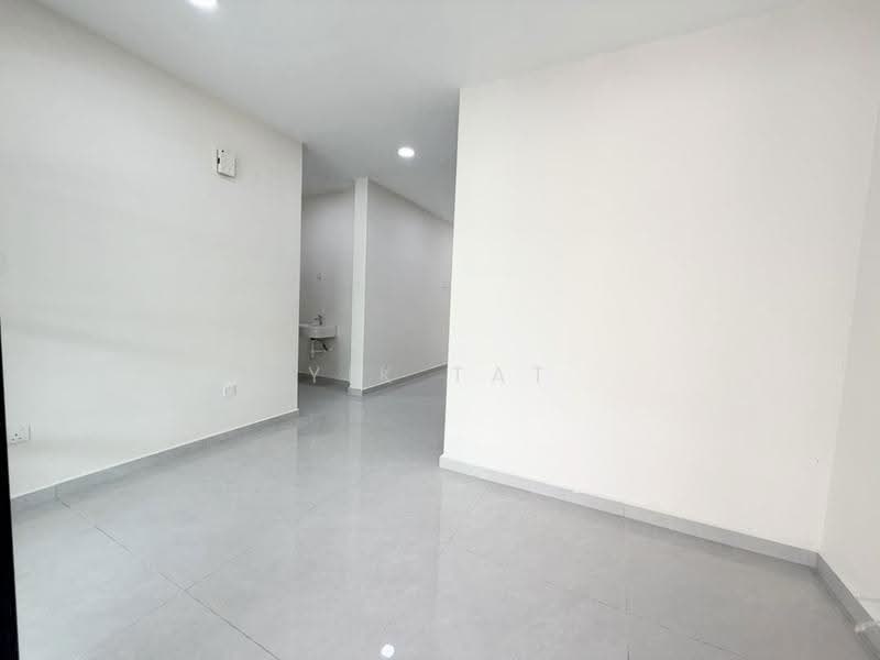 Rumah Berkembar untuk Dijual di Austin Heights (Tebrau) - Yik Tat - PropertyGuru.com.my