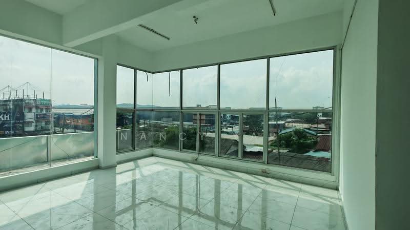 Shop / Office untuk Disewa di Kampung Baru Subang (Sungai Buloh) - Nancy Yap - Interior - PropertyGuru.com.my