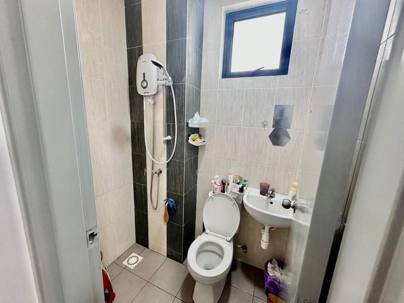 Condominium for Sale at Vista Bangi - Kent Chong - Bathroom - PropertyGuru.com.my