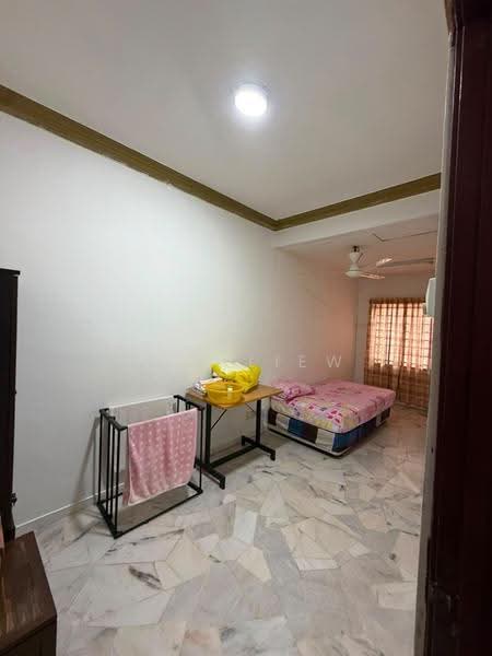 2-storey Terraced House for Rent in Bandar Indahpura (Kulai) - Ken Liew - Bedroom - PropertyGuru.com.my