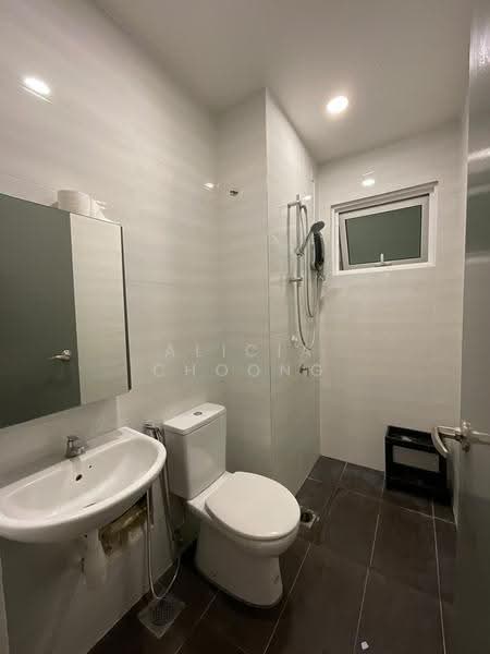 Kondominium untuk Dijual di Lavender Residences - Alicia Choong - Bathroom - PropertyGuru.com.my