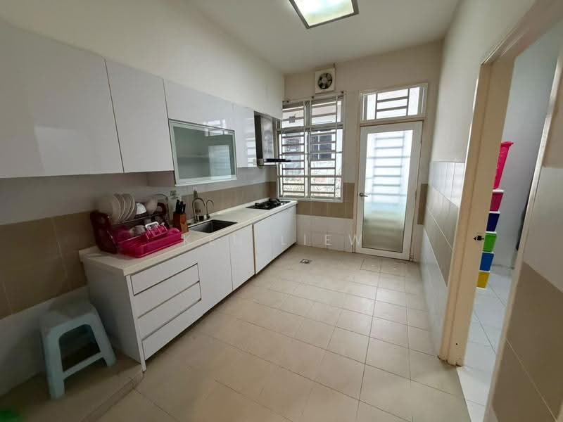 1-storey Terraced House for Rent in Bandar Putra Kulai (Kulai) - Ken Liew - Kitchen - PropertyGuru.com.my