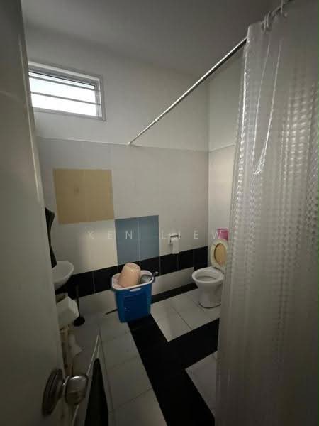 2-storey Terraced House for Sale in Setia Tropika (Johor Bahru) - Ken Liew - Bathroom - PropertyGuru.com.my